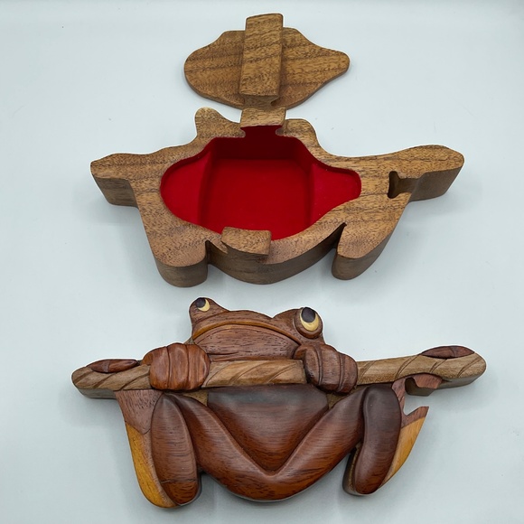 Tree Frog Hand Carved Keepsake Gift Box wooden frog keepsake - Picture 8 of 10